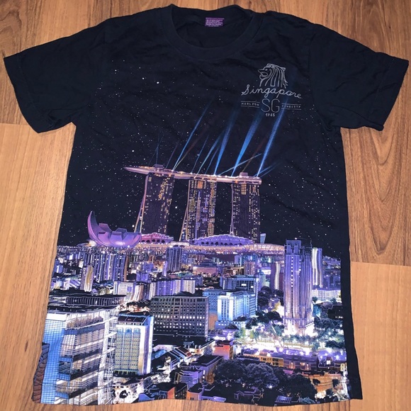 Singapore T-shirt Glow in the dark.. - Picture 1 of 2